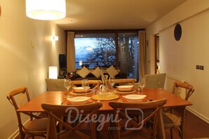 Dining - Vrbo Property (Frutillar Bajo)