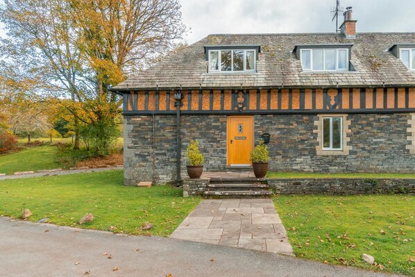 Exterior - 3 Bed in Ambleside (oc-lr214) (Claife)