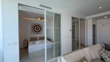 Iron/ironing board, travel cot, free WiFi, bed sheets