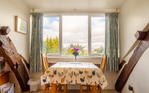 Dining - 1 Bed in Hawkshead (oc-lr072) (Hawkshead)