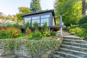 Property grounds - 3 Bed in Ambleside (oc-lr032) (Ambleside)