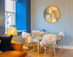 Dining - 1 Bed in Bowness (oc-lr150) (Bowness on Windermere)
