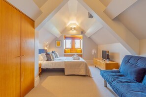 Iron/ironing board, travel cot, free WiFi, bed sheets - 2 Bed in Ambleside (oc-lr218) (Claife)