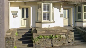 Exterior detail - 4 Bed in Ambleside (oc-lr034) (Ambleside)
