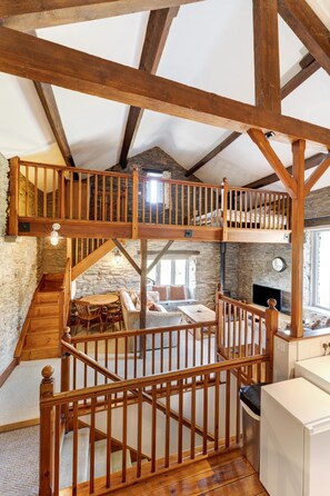 TV, fireplace - 2 Bed in Ambleside (oc-lr177) (Ambleside)