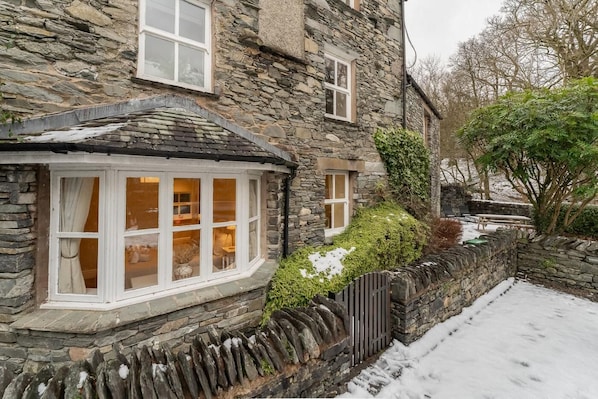 Exterior - 2 Bed in Ambleside (oc-lr187) (Ambleside)