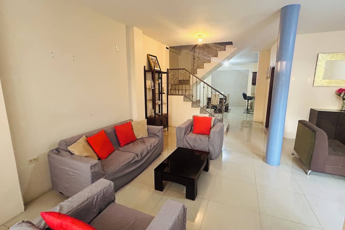 Deluxe House, 3 Bedrooms, Balcony | Living area