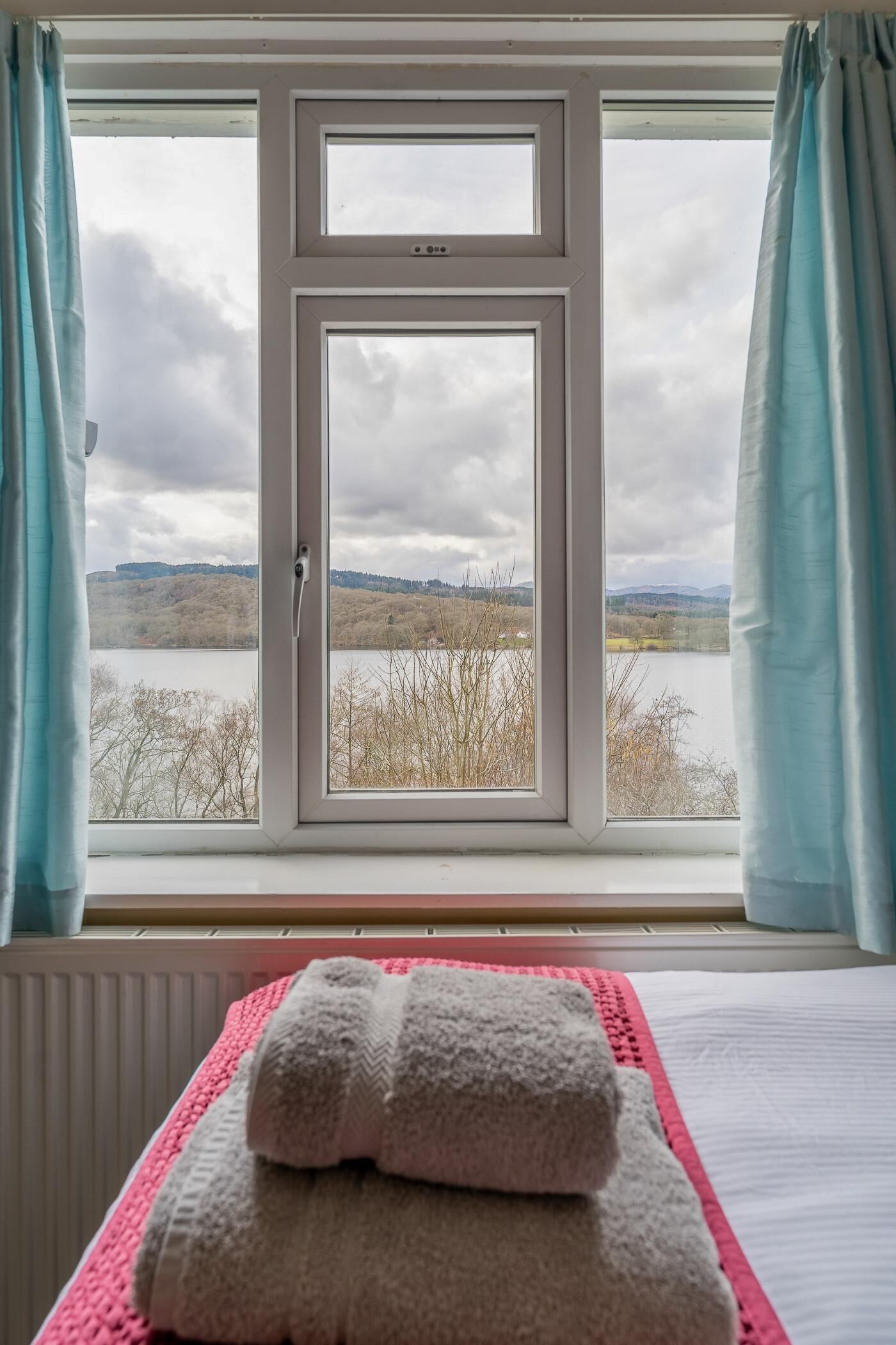 3 bedrooms, iron/ironing board, travel cot, free WiFi