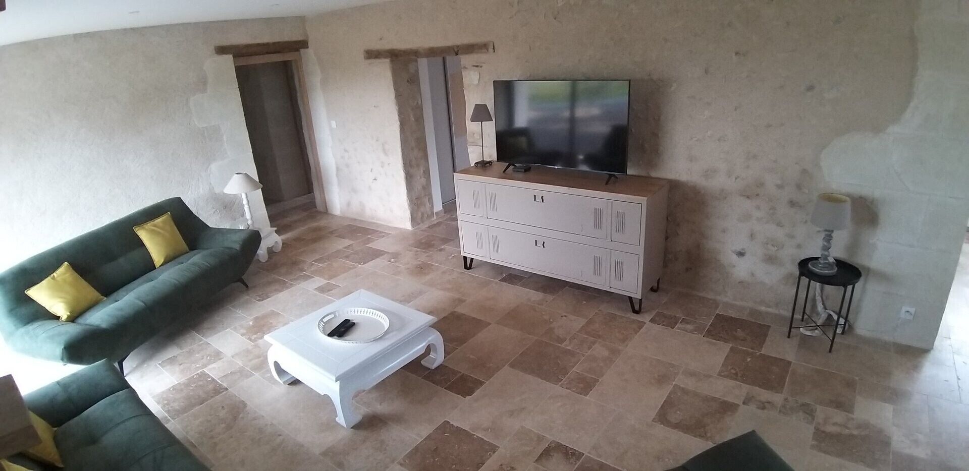 Televisión, mesa de ping pong