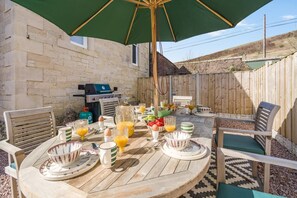 Outdoor dining - 3 Bed in Langholm (oc-c41365) (Langholm)