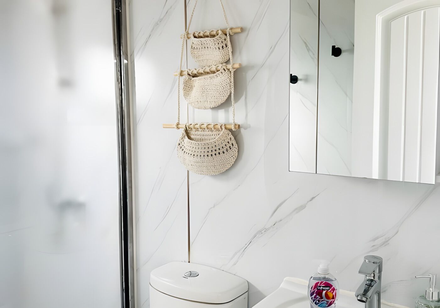 Dusche, Handtücher, Seife, Toilettenpapier