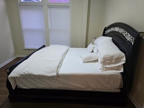 Room - Haniels Place - Unit A (Indianapolis)