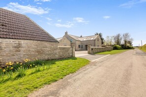 Exterior - 5 Bed in Earsdon (oc-h41412) (Earsdon)