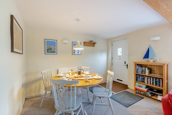 Dining - 2 Bed in Bridport (oc-dc191) (Askerswell)