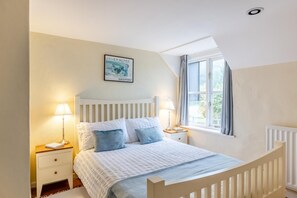 Room - 2 Bed in Bridport (oc-dc191) (Askerswell)