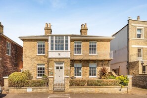Exterior - 6 Bed in Southwold (oc-sghs) (Southwold)