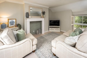 TV - 2 Bed in Warkworth (oc-coq123) (Warkworth)