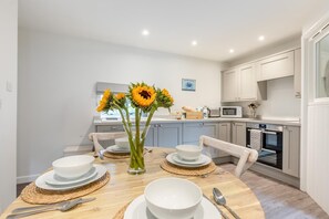 Dining - 4 Bed in Lobb (oc-cpc8) (Lobb)