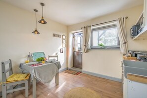 Dining - 1 Bed in Heacham (oc-c40224) (Heacham)