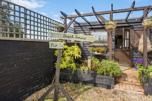 Exterior detail - 1 Bed in Heacham (oc-c40224) (Heacham)