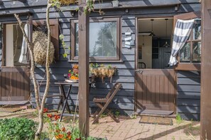Outdoor dining - 1 Bed in Heacham (oc-c40226) (Heacham)
