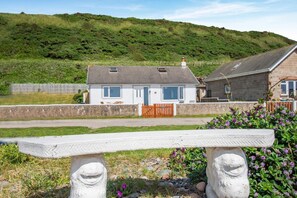 Exterior - 2 Bed in Coulderton Beach (oc-s2459) (Coulderton)