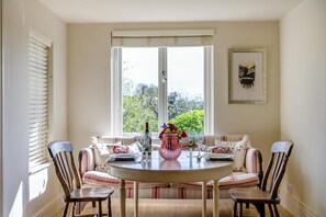 Unclassified image, 5 of 30, button - 1 Bed in Ashprington (oc-h41748) (Ashprington)