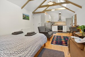Free WiFi, bed sheets - 1 Bed in Manaccan (oc-b42477) (Porthallow)