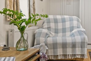 Interior - 1 Bed in Manaccan (oc-b42477) (Porthallow)