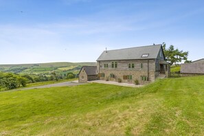 Exterior - 4 Bed in Beguildy (oc-t41741) (Beguildy)