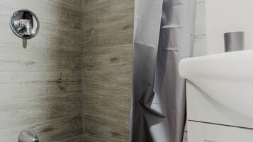 Handdoeken, toiletpapier