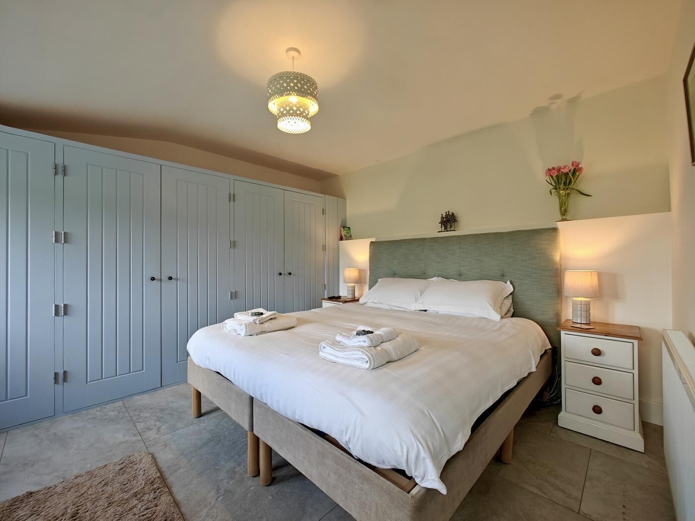 1 bedroom, travel cot, free WiFi, bed sheets