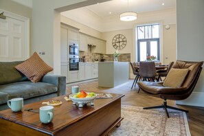 TV - 4 Bed in Carlisle (oc-v42462) (Carlisle)