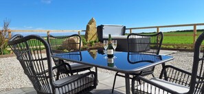 Outdoor dining - 2 Bed in Sennen (oc-k35172) (Sennen)