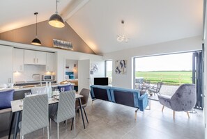 Interior - 2 Bed in Sennen (oc-k35172) (Sennen)