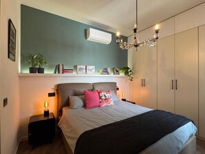 Căn hộ, 2 phòng ngủ, không hút thuốc, bếp nhỏ | Màn/rèm cản sáng, bàn ủi/dụng cụ ủi quần áo