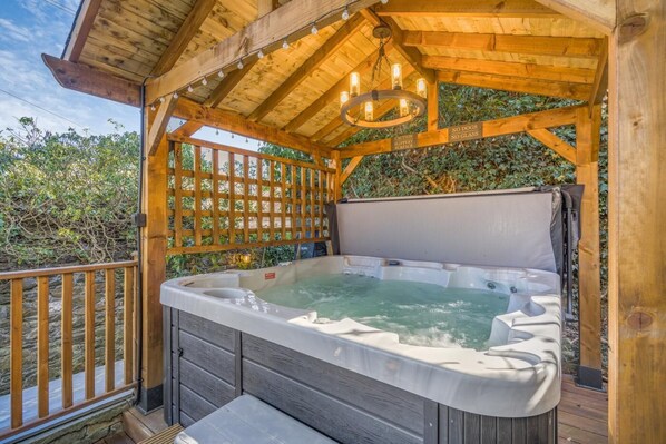 Bain à remous extérieur