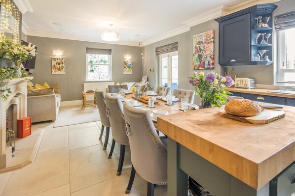 Dining - 6 Bed in Frocester (oc-c42662) (Frocester)