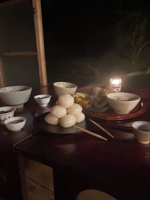 Outdoor dining - Entire Traditional Japanese House for Rent | A Place to Stay and Live Like a Local, Where You Can Enjoy BBQs in the Spacious Garden (Kagoshima City)