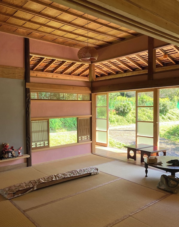 Interior - Entire Traditional Japanese House for Rent | A Place to Stay and Live Like a Local, Where You Can Enjoy BBQs in the Spacious Garden (Kagoshima City)