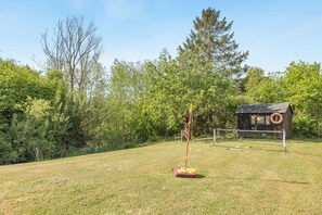 Property grounds - 2 Bed in Westport (oc-c42687) (Westport)