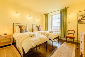 2 Schlafzimmer, Bügeleisen/Bügelbrett, Reisekinderbett, kostenloses WLAN