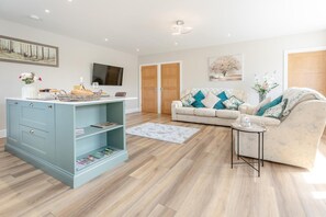 TV - 1 Bed in Harris Mill (oc-l42584) (Redruth)