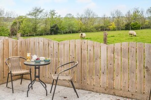 Outdoor dining - 1 Bed in Harris Mill (oc-l42584) (Redruth)