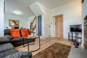 Fernseher, Kamin