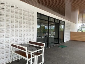 Outdoor dining - Collection O near Bandar Udara Aji Penge (Samarinda)