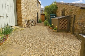 Outdoor dining - 2 Bed in Reeth (oc-b42655) (Reeth)