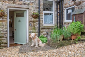 Exterior detail - 3 Bed in Reeth (oc-b42655) (Reeth)