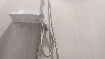 Standard Double Room | Bathroom