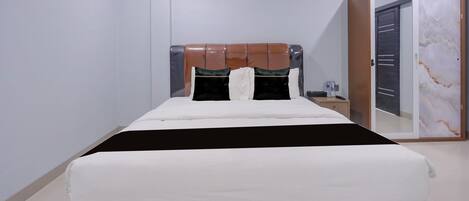 Deluxe Double Room | Bed sheets